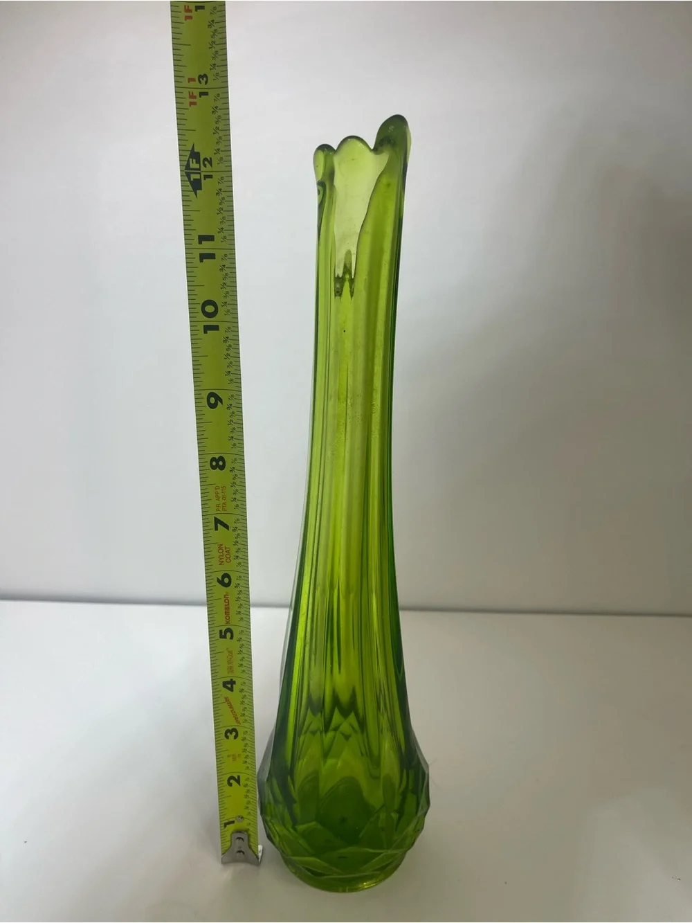 Vintage MCM LE Smith Avocado Green Solitaire 13